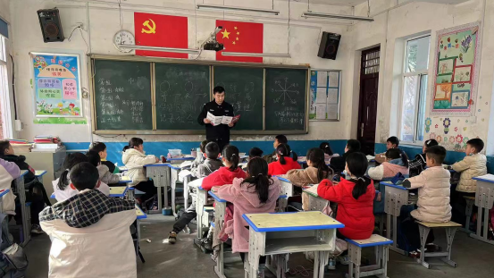 西峡县公安局丁河派出所开展交通安全暨禁毒