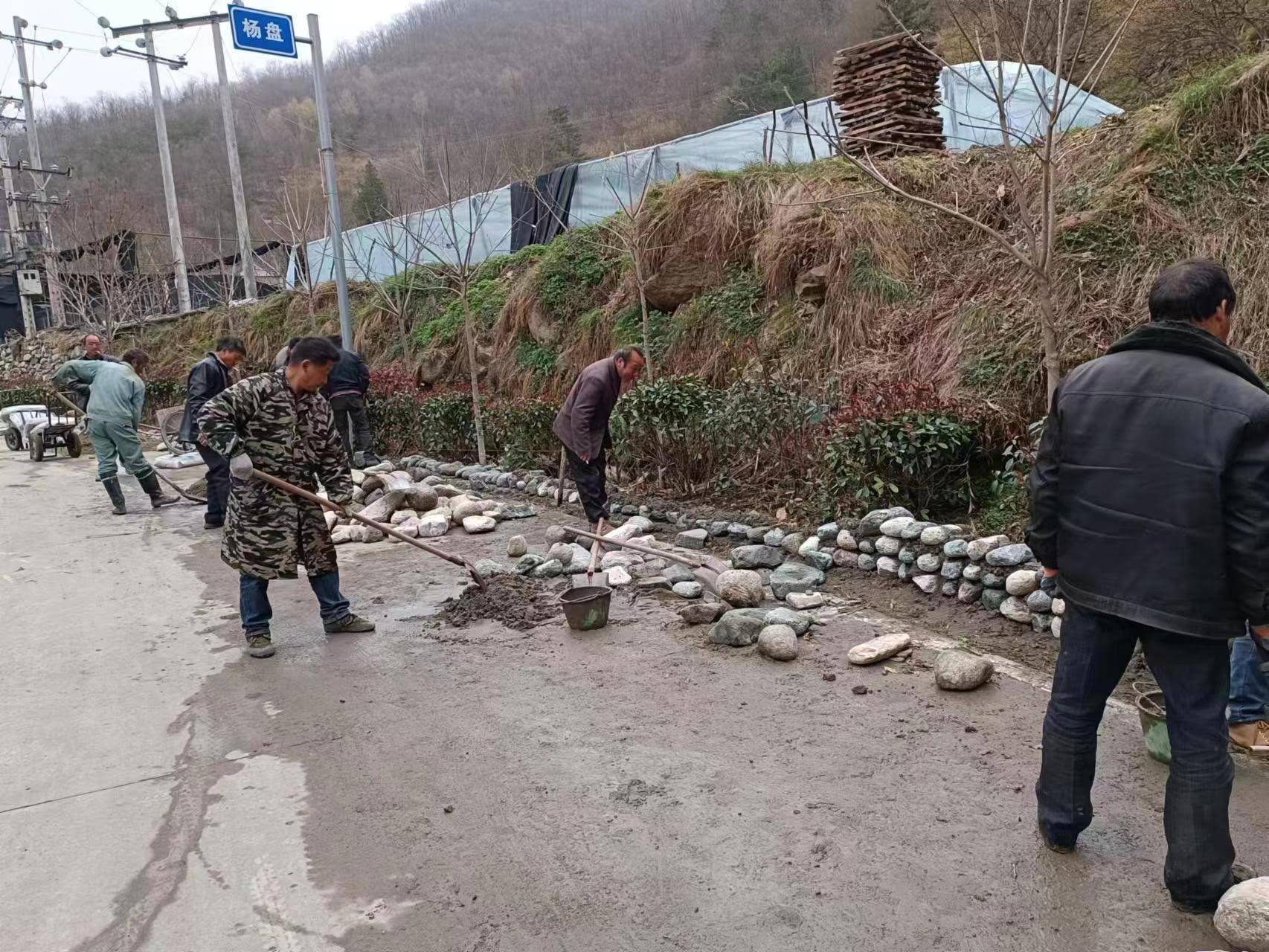 西峡县石界河镇：当代“愚公”齐发力 铺就乡村“幸福路”