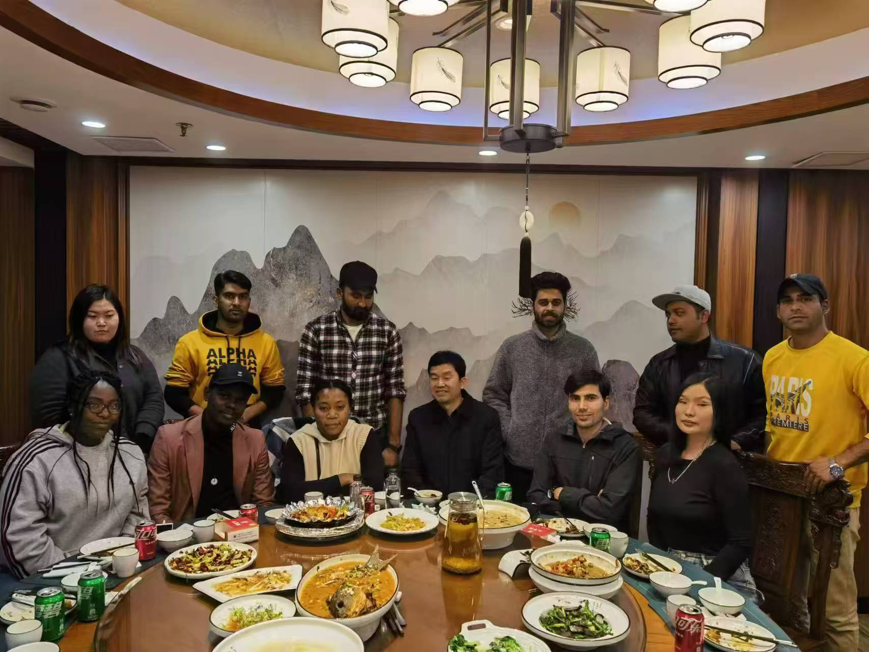 川菜之欢：南阳上蜀坊的盛宴