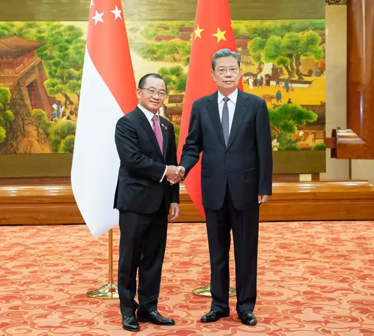 赵乐际同新加坡国会议长谢健平会谈